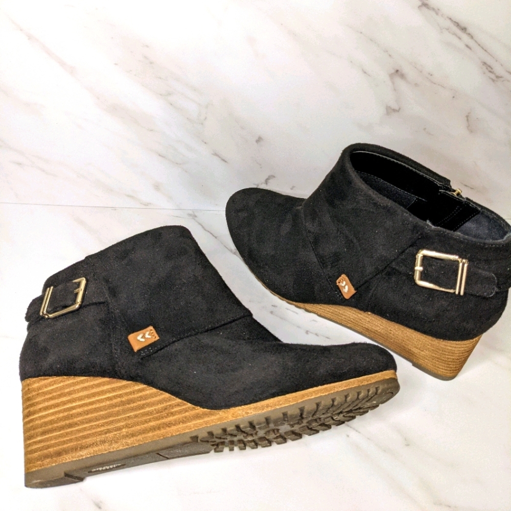 Dr Scholl's Be Energized Suede Wedge Bootie